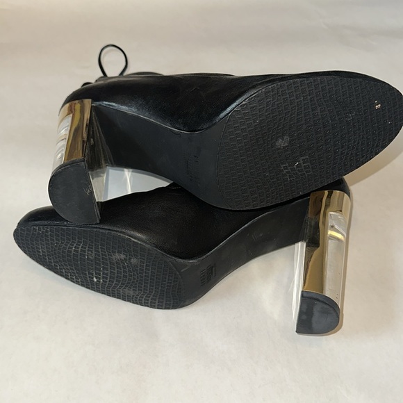 Stuart Weitzman black leather bootie clear and gold heel Sz 10 - Picture 4 of 11